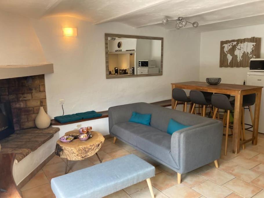 Plaisians Petite Maison En Provence מראה חיצוני תמונה